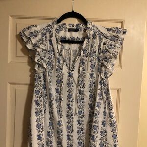 Vineyard Vines Blue Floral woman’s Blouse.
